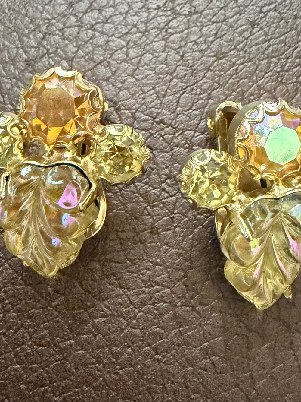 Vintage Albert Weiss clip-on earrings. Made in the 1950s mid-century